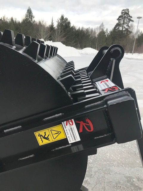 En kompaktor från redskaparna i söderhamn